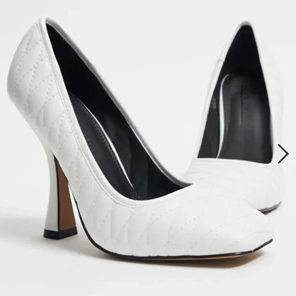 Quilted White Pumps - Picture 9 of 17